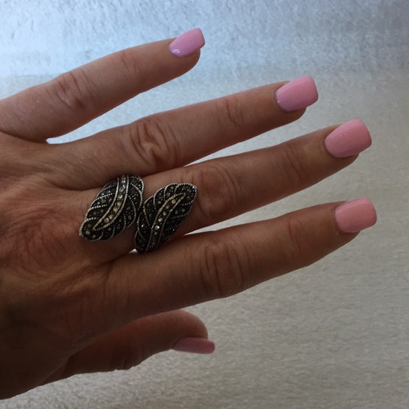 Leaf wrap around ring 💍 - Picture 2 of 4